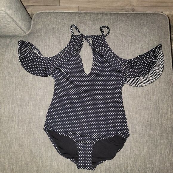 Red Carter Women's Black & White Polka Dot One-piece Swimsuit Size M - Picture 4 of 10